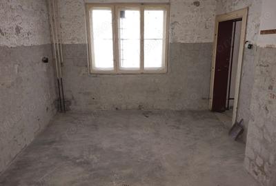 Casă cu 6 camere în Central - 16