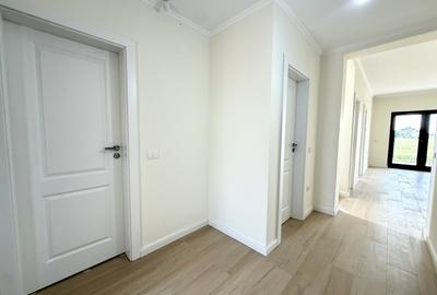 Duplex cu 5 camere cu Canalizare în Dumbrăvița - 16
