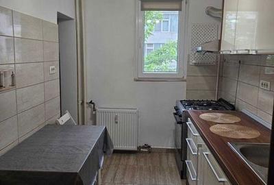 Apartament cu 2 camere decomandat în Titan - 3