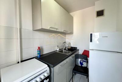 Studio *Mobilat Complet* // Victoriei - 15