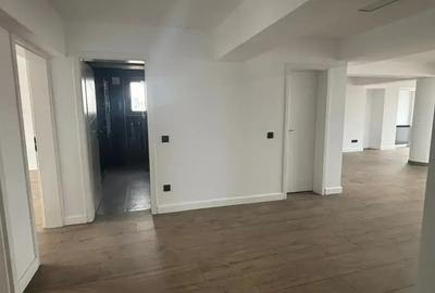 Inchiriere Birouri | Cladire Recent Renovata | 500 m Metrou 1 mai - 4