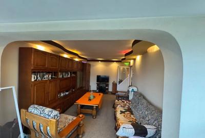 Apartament cu 4 camere decomandat, mobilat în Central - 11