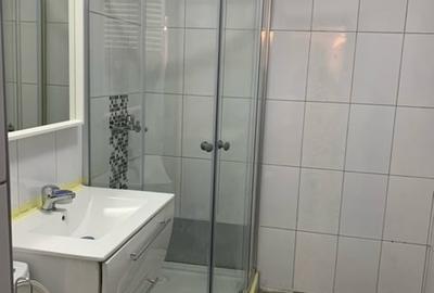 Apartament cu 2 camere decomandat în Vitan
