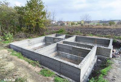 Casă cu 4 camere cu Teren 400 Mp în Holboca - 2