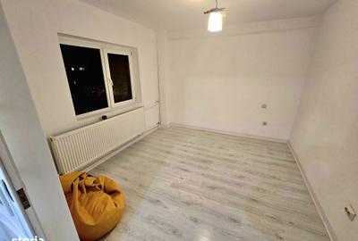 Apartament cu 2 camere semidecomandat în Trivale - 10