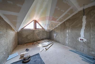 Casă individuală cu 8 camere cu Teren 622 Mp în Moieciu de Jos - 32