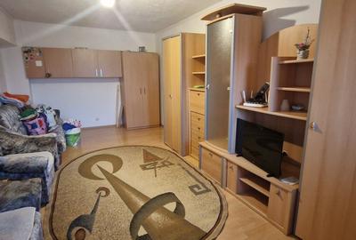 Garsonira decomandata, etaj intermediar, bloc cu lift. - 2