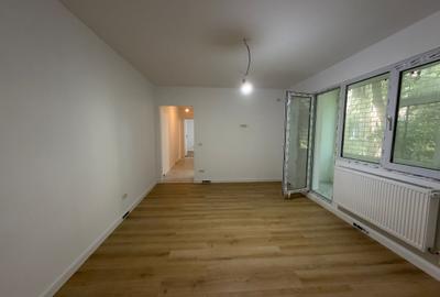 Apartament cu 3 camere semidecomandat în Titan - 2