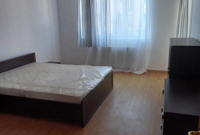 Apartament cu 2 camere decomandat în Central - 3