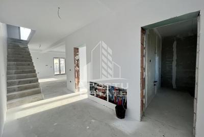 Duplex cu 4 camere, dressing si 3 bai. Toate utilitatile, la asfalt. Duplex cu 4 camere, dressing si 3 bai. Toate utilitatile, la asfalt. - 3