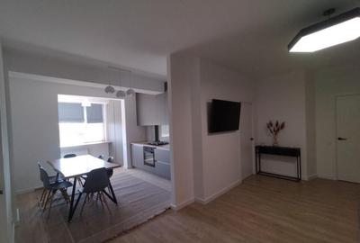 Apartament cu 2 camere decomandat în Central