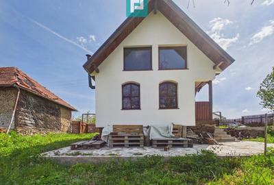 Casă individuală cu 3 camere cu Canalizare în Dulcele - 2