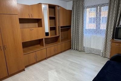 Garsonieră pe Muncii la etajul 2, 22 mp, centrală termică - 7