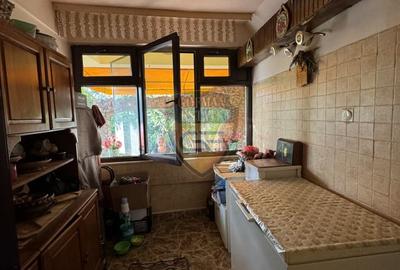 Casă individuală cu 8 camere cu Canalizare în Faleza Nord - 10