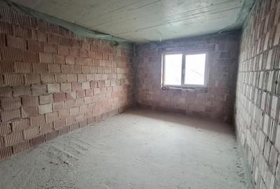 Casa individuala 5 camere 2 bai pivnita 380mp teren in Cisnadie Casa individuala 5 camere 2 bai pivnita 380mp teren in Cisnadie - 2