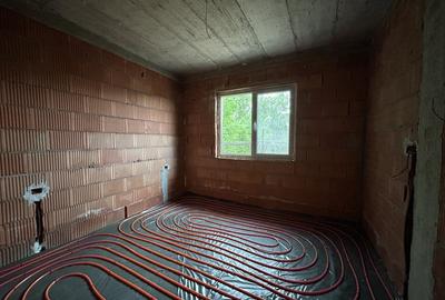 Casa individuala, 4 camere, 2 bai, 110 mp utili, 408mp teren in Utvin - 7