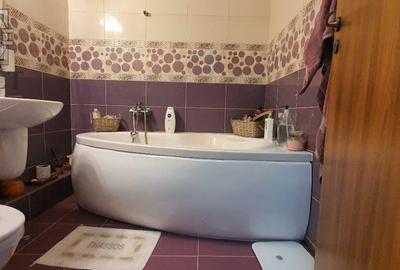 Apartament cu 3 camere semidecomandat în Vitan - 7