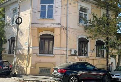 Strada Principatele Unite, Apartament cu 4 camere decomandat - 82 mp - subs