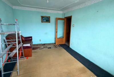 Apartament cu 3 camere decomandat în Dacia - 2