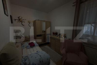 Casa spa?ioasa cu 2 corpuri , 300 mp ideala pentru 2 - 24