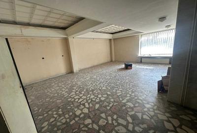 Spațiu comercial, de 200 mp, în Central - 5