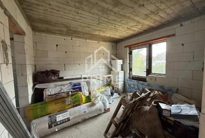 CASA LA ROSU DE VANZARE (ZONA AMPOI 3) 290 MP UTILI - 500 MP TEREN. CASA LA ROSU DE VANZARE (ZONA AMPOI 3) 290 MP UTILI - 500 MP TEREN. - 8