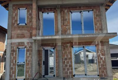 Casă cu 4 camere cu Teren 250 Mp în Cetate - 2