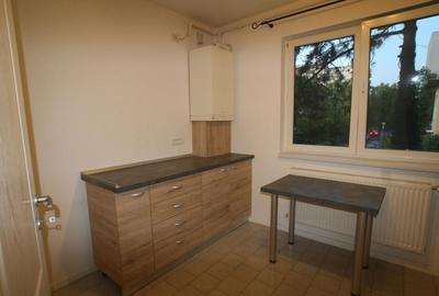 Apartament cu 3 camere decomandat în Tineretului - 6