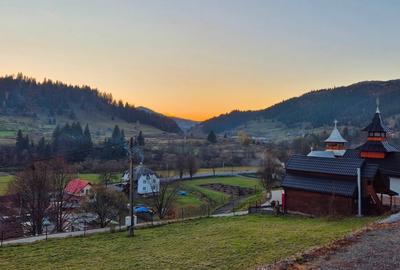 Vile de vanzare in Toplita.Ideal pentru turism - 12