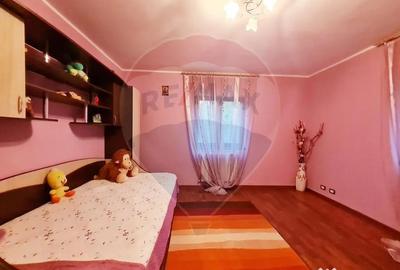 Casă cu 6 camere cu Teren 3141 Mp în Ploștina - 7