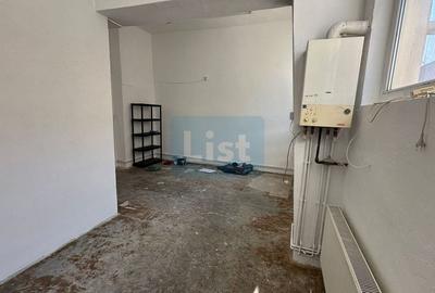 Spațiu comercial, de 80 mp, în Micro III - 5