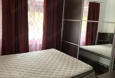 3 camere decomandate 5 minute de Spitalul Judetean - 1