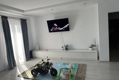 Apartament cu 3 camere decomandat în Ștefăneștii de Jos - 6