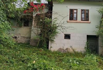 Casă cu 4 camere în Central - 1