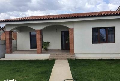 Casă cu 4 camere cu Teren 250 Mp în Malu Mare - 6