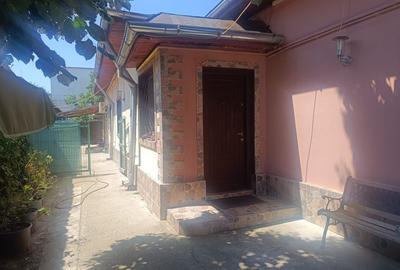 Casă cu 4 camere cu Teren 294 Mp în Central