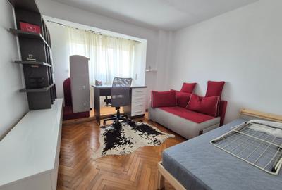 Apartament cu 3 camere decomandat în Circumvalațiunii - 14
