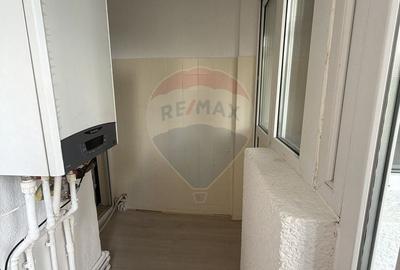 Apartament cu 3 camere decomandat în Bordei - 20