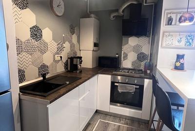 Apartament cu 2 camere decomandat în P-ța Unirii - 3