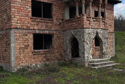 Casă individuală cu 5 camere cu Teren 2500 Mp în Măldărești - 3