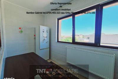 Garsonieră decomandată în Nicolina - 4