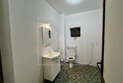 Spatiu comercial de 55 mpu - etajul 2 - Zona centrala - 7