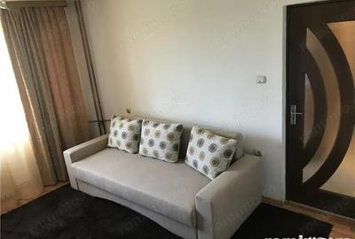 Apartament cu 2 camere decomandat în Apărătorii Patriei
