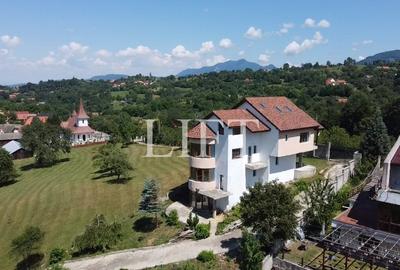 Oferta unica - Casa de vacanta, teren 2300mp, Bran - Sohodol - 2