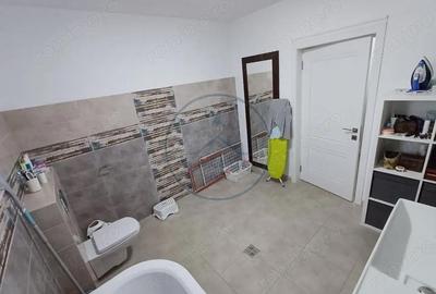 Casă cu 3 camere cu Teren 940 Mp în Unirea - 7