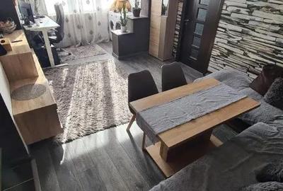 Apartament cu 3 camere decomandat, mobilat în Vlahuță - 8