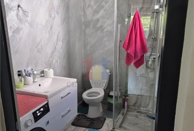 Casa 4 camere din Caramida,zona Centrala, pretabil pentru 2 - 1
