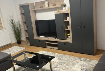 Apartament 2 camere, decomandat, 55 mp, zona Rovine.