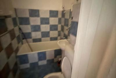 Garsonieră în Titan