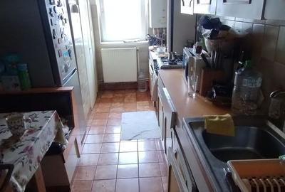 Apartament cu 4 camere decomandat în Dacia - 9